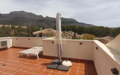 A lovely apartment with spacious terraces.